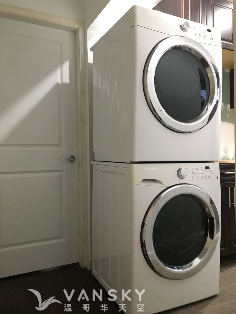 240830000237_3. Downstair - Laundry Room.JPG